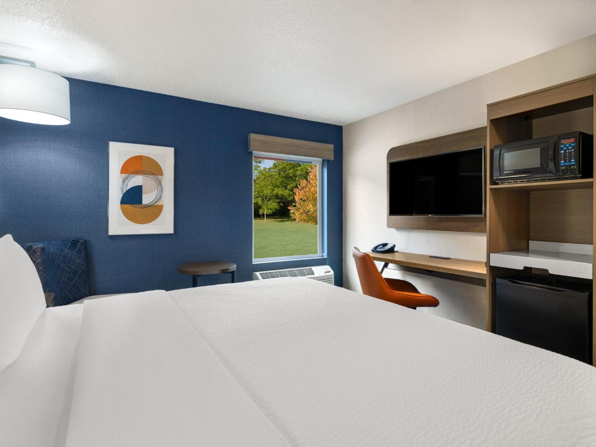 Holiday Inn Express Meadville Zewnętrze zdjęcie