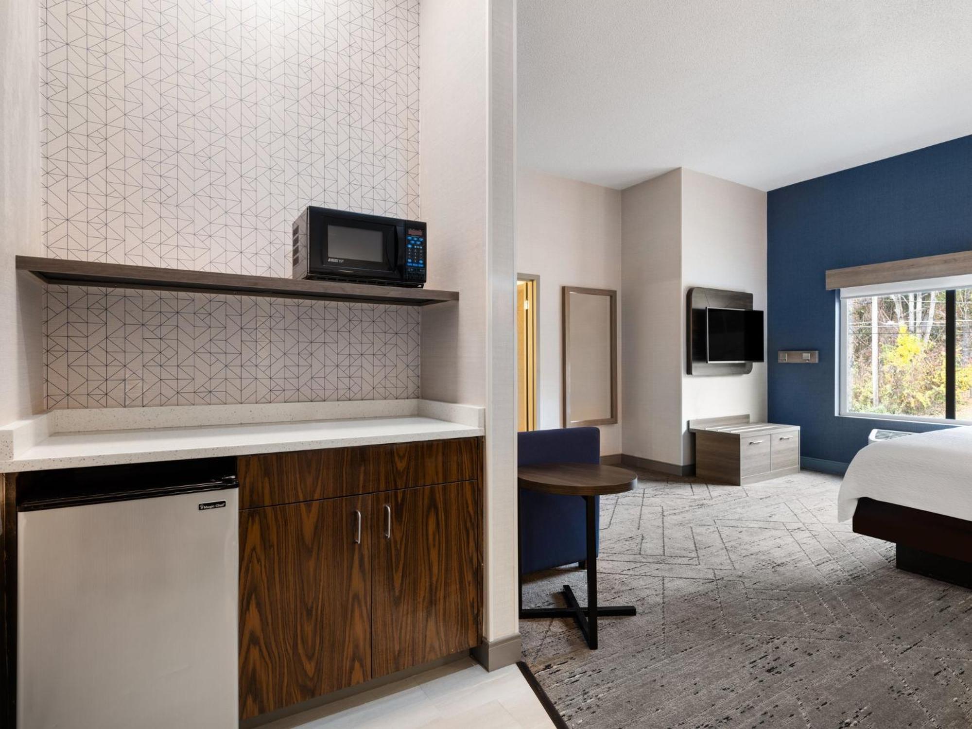 Holiday Inn Express Meadville Zewnętrze zdjęcie