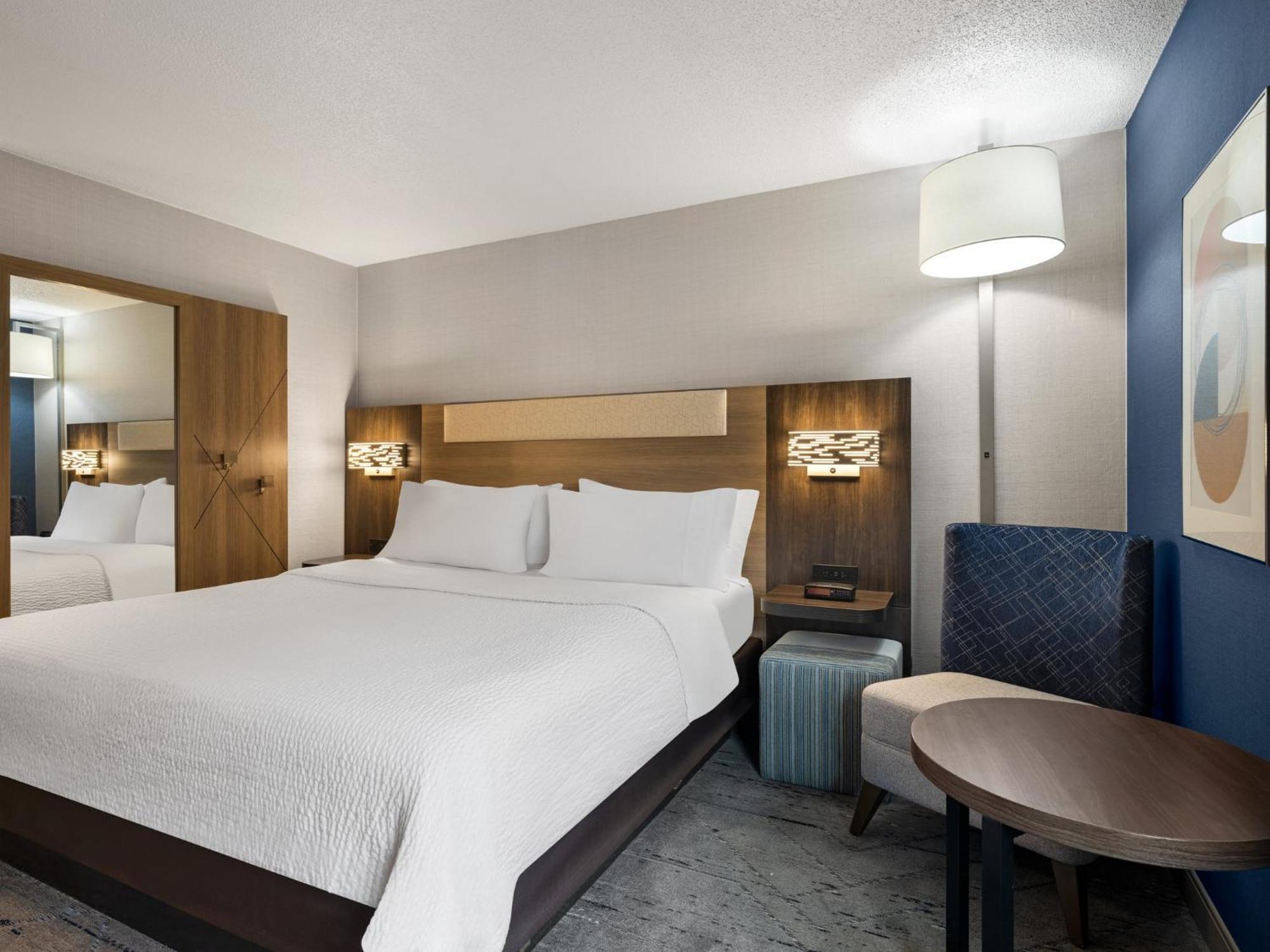 Holiday Inn Express Meadville Zewnętrze zdjęcie